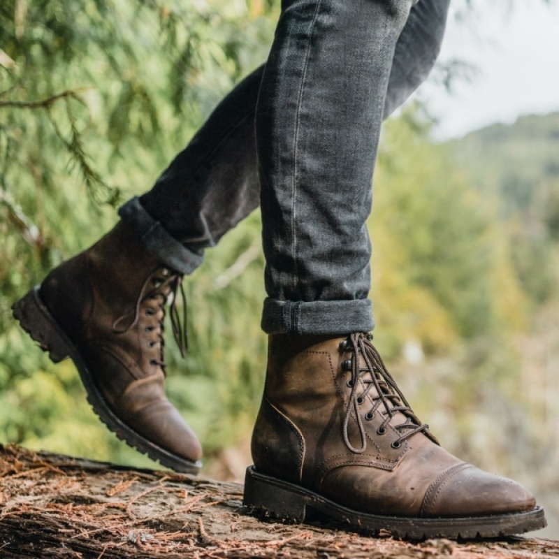 Men's Thursday Boots Captain Lace-Up Boots Brown | UAE357097