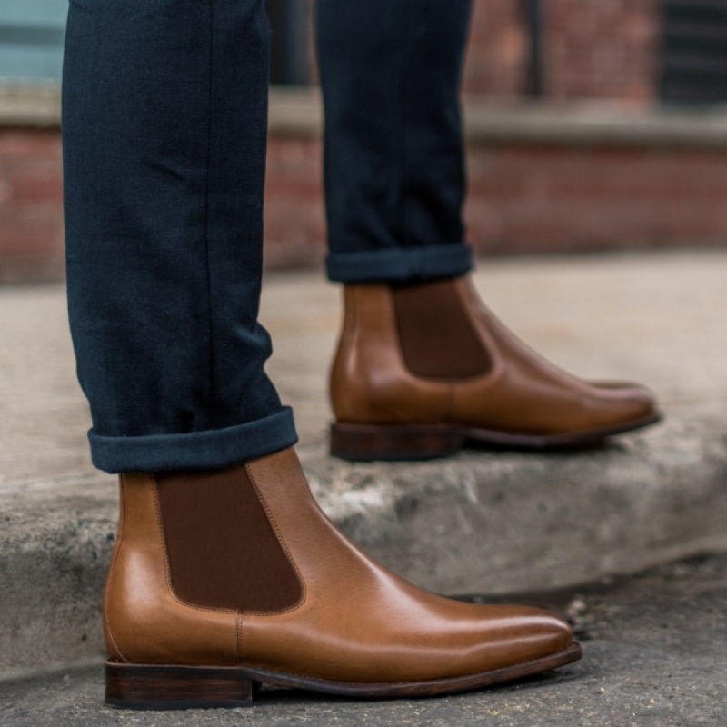 Men's Thursday Boots Cavalier Chelsea Boots Brown | UAE357019