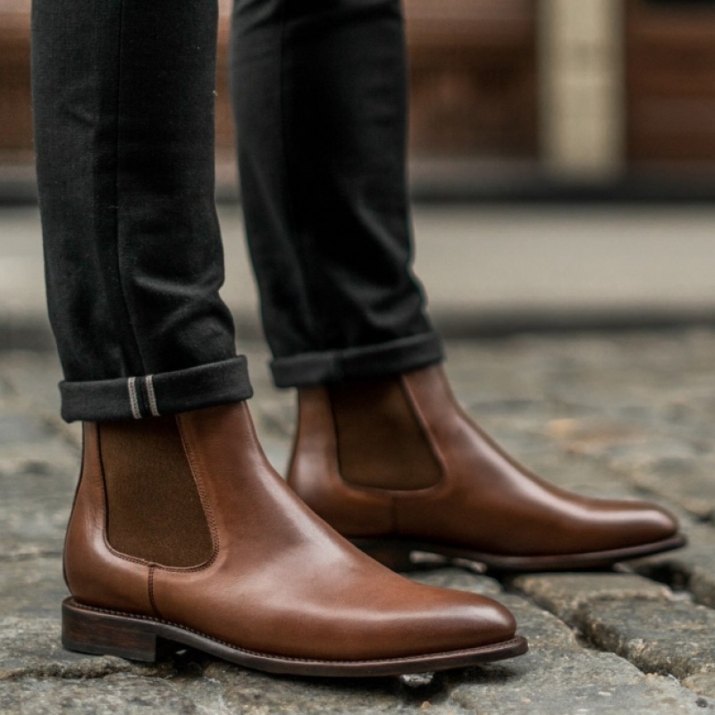 Men's Thursday Boots Cavalier Chelsea Boots Brown | UAE357020